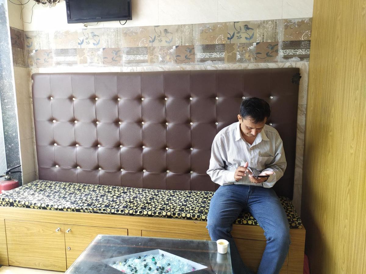 Super Dormitory Ac Deluxe Mumbai Dış mekan fotoğraf